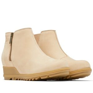 Sorel wedge platform bootie 8 cream/tan